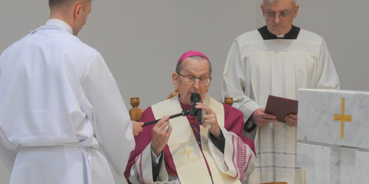 Abp Henryk Muszyński obchodzi 40-lecie sakry biskupiej. Uroczysta Msza w Gnieźnie