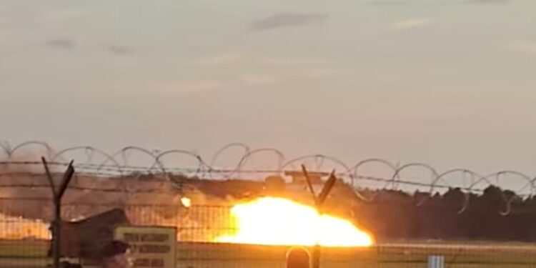 Tragedia pod Radomiem. F-16 Tiger Demo Team rozbił się podczas treningu, poznański pilot nie żyje