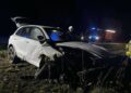 Poważna kolizja Porsche i Volvo na DW 194 pod Gnieznem. Droga była zablokowana