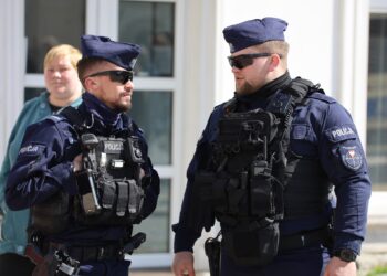 Policjanci z Pobiedzisk zastrzelili napastnika. Atakował nożem funkcjonariuszkę