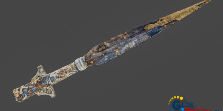 Książęca włócznia. Niezwykłe odkrycie archeologów podwodnych z Uniwersytetu Mikołaja Kopernika w jeziorze Lednica