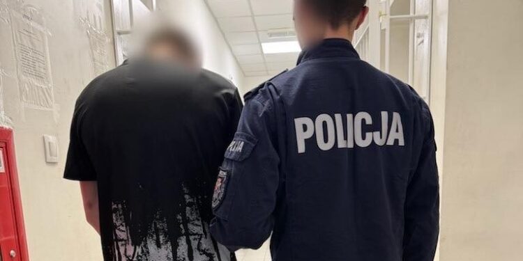Włamywacz wpadł przez lombard. 28-latek odpowie za serię kradzieży w piwnicach na Świętokrzyskiej