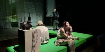 „Hamlet” jakiego nie znacie. Lęki pokolenia internetu na scenie Teatru Fredry