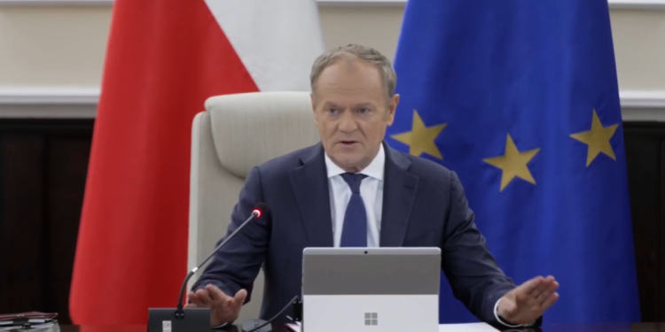 Premier ujawnia informacje ABW. Zarzuca politykom prawicy związki z giełdą kryptowalut