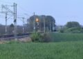Tragedia na torach w Trzemesznie. Mężczyzna potrącony przez lokomotywę nie żyje