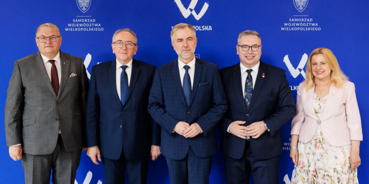 Zarząd Województwa Wielkopolskiego z absolutorium za 2025 rok. Prawie 1,5 mld zł na inwestycje