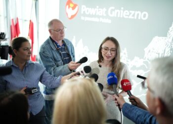Ministra Dziemianowicz-Bąk w Gnieźnie: 1,5 miliona Polaków na śmieciówkach