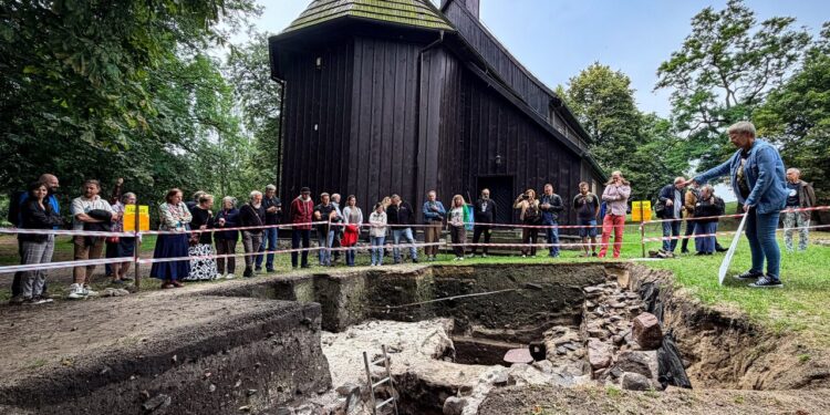 Sensacyjne odkrycia w Gieczu. Archeolodzy każą na nowo spojrzeć na rolę grodu pierwszych Piastów