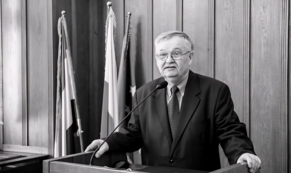 Nie żyje Wiesław Zajączkowski. Twórca Festynu Archeologicznego w Biskupinie miał 75 lat