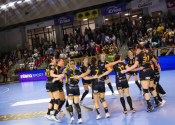 Pierwsza domowa wygrana Pszczół. Enea MKS rozbiła Radom 38:29